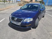 Usado VW Passat Edition 110 CV (80 kW) 2009 Azul Berlina