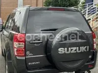 Usado Suzuki Grand Vitara 129 CV (94 kW) 2011 Negro SUV