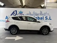Usado Toyota RAV4 Hybrid Advance 197 CV (144 kW) 2018 Blanco SUV