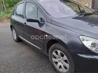 Usado Peugeot 307 110 CV (80 kW) 2004 Negro Berlina