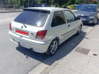 Usado Ford Fiesta 110 CV (80 kW) 1991 Blanco Utilitario