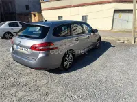 Usado Peugeot 308 SW Style 100 CV (73 kW) 2018 Gris / plata Familiar