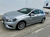 Usado Mercedes A180 Urban 122 CV (89 kW) 2015 Gris / plata Berlina