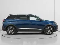 Usado Peugeot 5008 Allure 136 CV (100 kW) 2024 Azul SUV