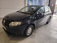 Usado Dacia Sandero Lauréate 75 CV (55 kW) 2012 Azul Berlina