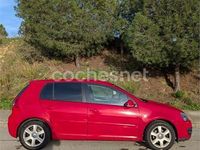 Usado VW Golf V Highline 140 CV (102 kW) 2007 Rojo Berlina