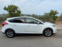 Usado Ford Focus 125 CV (91 kW) 2013 Blanco Berlina