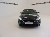Usado Kia Ceed 120 CV (88 kW) 2018 Negro Utilitario