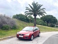 Usado Ford Focus Trend 115 CV (84 kW) 2007 Granate Berlina