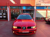 Usado Seat Leon Stella 90 CV (66 kW) 2003 Rojo Utilitario