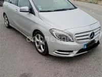 Usado Mercedes B180 109 CV (80 kW) 2013 Gris / plata Utilitario
