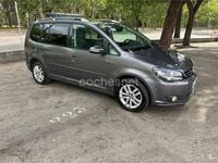Usado VW Touran Advance 105 CV (77 kW) 2012 Gris / plata Monovolumen