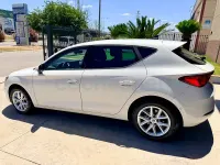 Usado Seat Leon Style 116 CV (85 kW) 2025 Blanco Berlina