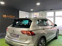 Usado VW Tiguan Sportline 240 CV (176 kW) 2017 Gris / plata SUV