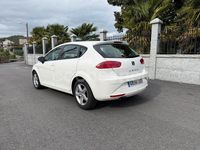 Usado Seat Leon Reference 90 CV (66 kW) 2010 Blanco Berlina