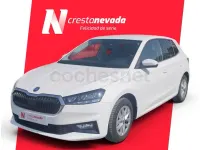 Usado Skoda Fabia Selection 95 CV (69 kW) 2024 Blanco Utilitario