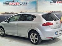Usado Seat Leon Sport 105 CV (77 kW) 2005 Gris / plata Utilitario