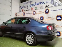 Usado VW Passat Sportline 140 CV (102 kW) 2007 Azul Berlina