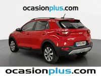 Käytetty Kia Stonic 101 HP (74 kW) 2023 Punainen Katumaasturi