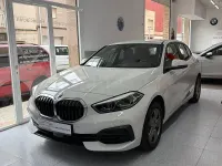 Usado BMW 118 Comfort Edition 136 CV (100 kW) 2022 Blanco Utilitario