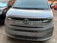 Usado VW Multivan Life 218 CV (160 kW) 2023 Gris / plata Monovolumen