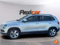 Usado Skoda Karoq Active 110 CV (80 kW) 2022 Gris SUV