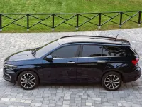 Usado Fiat Tipo Lounge 120 CV (88 kW) 2020 Azul Familiar