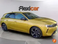 Usado Opel Astra 181 CV (133 kW) 2022 Amarillo Utilitario