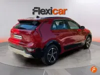 Usado Kia Niro 129 CV (94 kW) 2025 Rojo SUV