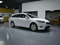 Usado Kia Ceed 120 CV (88 kW) 2023 Blanco Utilitario