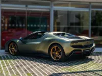 Nuevo Ferrari 296 830 CV (610 kW) 2025 Verde metalizado Descapotable