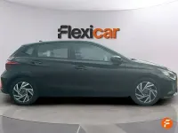 Usado Hyundai i20 84 CV (61 kW) 2024 Negro Utilitario