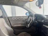 Usado BMW 118 129 CV (94 kW) 2006 Negro Utilitario