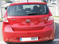 Usado Hyundai i30 Classic 109 CV (80 kW) 2011 Rojo Berlina