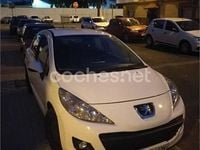 Usado Peugeot 207 Active 92 CV (67 kW) 2011 Blanco Familiar