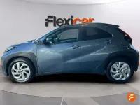 Usado Toyota Aygo 72 CV (52 kW) 2024 Azul