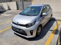 Usado Kia Picanto 67 CV (49 kW) 2018 Gris / plata Utilitario