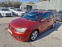 Usado Ford Focus Trend 115 CV (84 kW) 2006 Granate Familiar