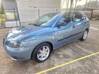 Usado Seat Ibiza 85 CV (62 kW) 2008 Gris / plata Berlina