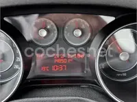 Usado Fiat Punto Pop 69 CV (50 kW) 2012 Rojo Utilitario