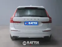 Käytetty Volvo XC60 Inscription 390 HP (286 kW) 2021 Valkoinen Katumaasturi