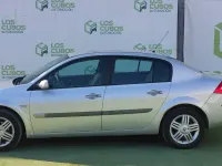 Usado Renault Mégane Dynamique 115 CV (84 kW) 2004 Gris Berlina