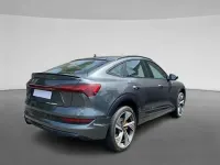 Usado Audi e-tron Sportback S-Line 300 kW (408 CV) 2023 Gris SUV
