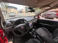Usado Fiat Punto Dynamic 90 CV (66 kW) 2009 Rojo Utilitario
