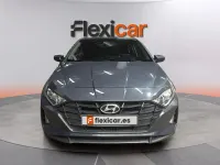 Usado Hyundai i20 84 CV (61 kW) 2022 Gris Utilitario