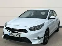 Usado Kia Ceed 100 CV (73 kW) 2025 Blanco Utilitario