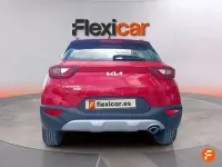 Usado Kia Stonic 101 CV (74 kW) 2024 Burdeos SUV