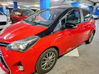 Usado Toyota Yaris City 69 CV (50 kW) 2016 Rojo Berlina