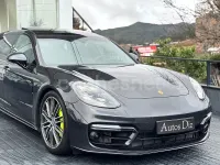 Usado Porsche Panamera Sport Turismo 560 CV (411 kW) 2021 Gris / plata Familiar