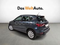 Usado Seat Arona Style 115 CV (84 kW) 2024 Gris / plata SUV